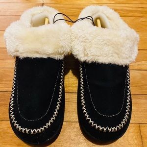 💥SOLD💥 Black& White West Loop Slippers